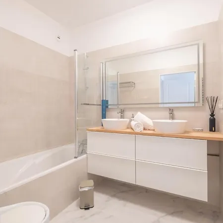 Rare! Exquisite 2-bd Facing The Sea * Cannes
