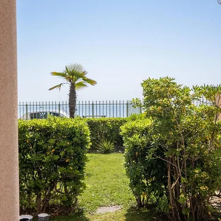 Rare! Exquisite 2-bd Facing The Sea Appartamento *
