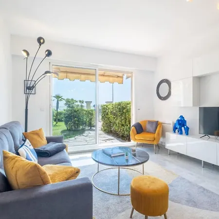 Rare! Exquisite 2-bd Facing The Sea Appartamento